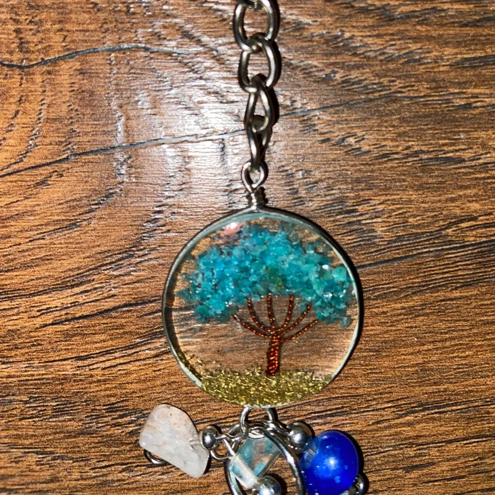 Tree Bead Keychain - Picture 2 of 9